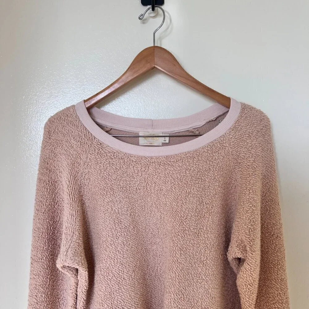 Nation LTD Cream Fuzzy Raw Hem Flared Sleeve Sweater S​​​​​​​